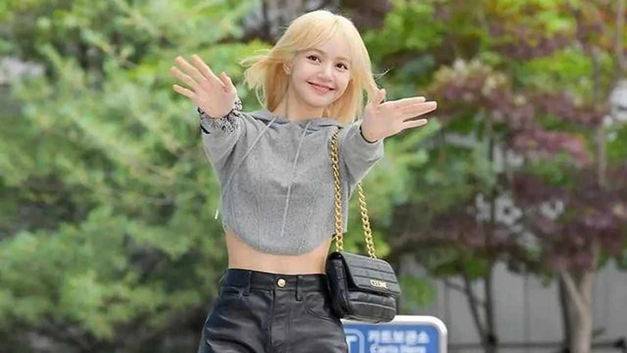 Tampilan Serba Celine V BTS, Lisa BLACKPINK dan Park Bo Gum Saat Berangkat Bareng Menuju Paris