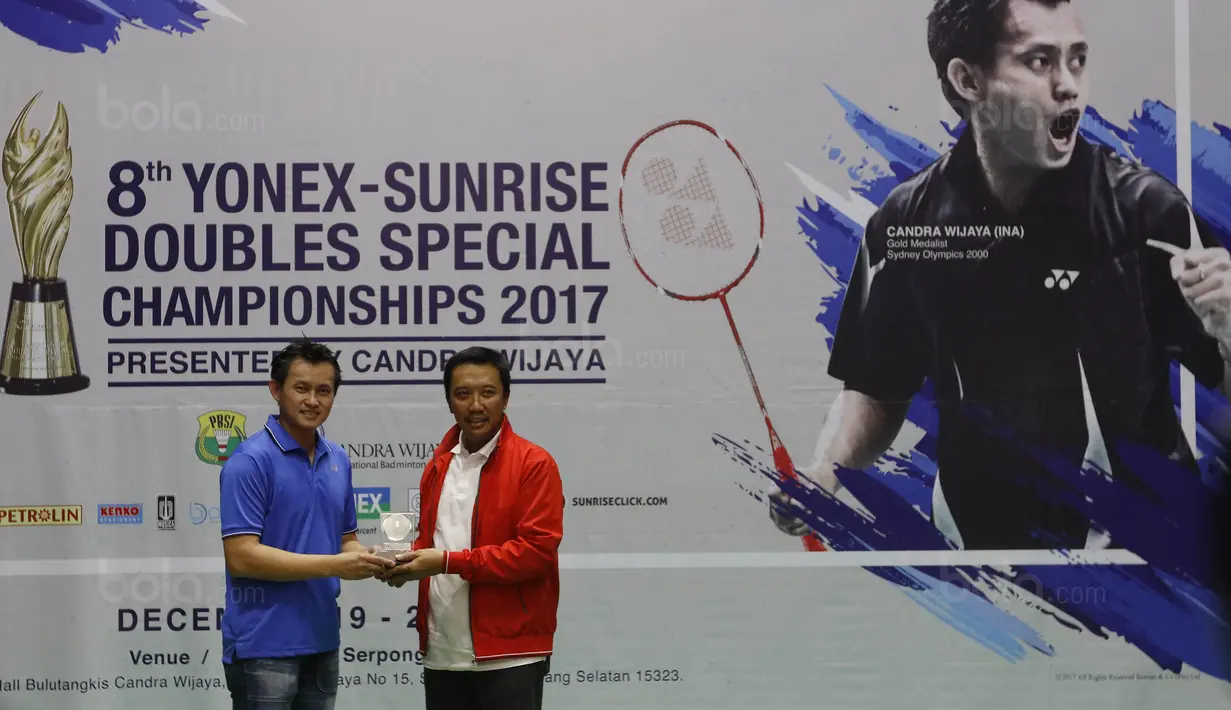 Menpora, Imam Nahrawi, menghadiri Kejuaraan Bulutangkis Yonex-Sunrise Doubles Special Champhionship 2017 di CWIBC, Serpong, Selasa, (19/12/17). Acara tersebut sekaligus pemberian penghargaan kepada Tokoh Bulutangkis. (Bola.com/M Iqbal Ichsan)