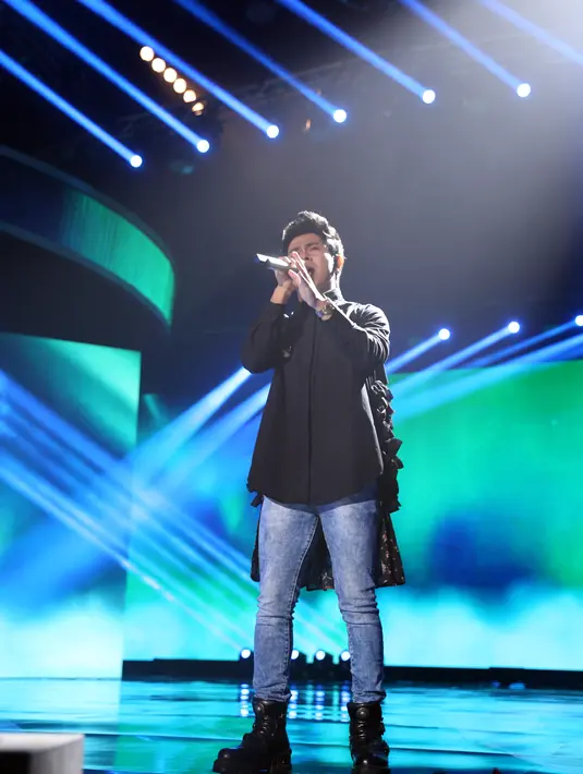 Suara serak-serak Cakra Khan mampu mengembalikan ingatan penonton saat film Ada Apa Dengan Cinta menjadi perbincangan beberapa tahun lalu. (Adrian Putra/Bintang.com)