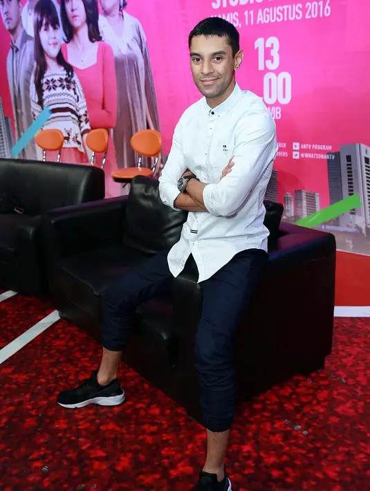 Pengalaman pertama kali membawa bajaj hampir saja dimarahi pengguna jalan lain. Kejadian itu saat menjalani syuting di kawasan Pancoran lantaran mengendarai terlalu pelan. (Deki Prayoga/Bintang.com)