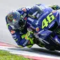 Valentino Rossi harus puas berada di posisi keenam pada tes pramusim MotoGP di Sirkuit Sepang (MOHD RASFAN / AFP)