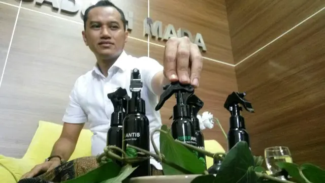 Hand Sanitizer ala dosen UGM