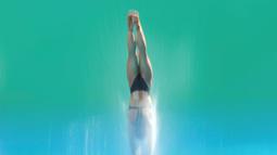 Seorang atlet loncat indah berlatih jelang Olimpiade Rio 2016 di Olympic Park, Rio de Janeiro, Brasil, (5/8/2016). (Reuters/Laszlo Balogh)