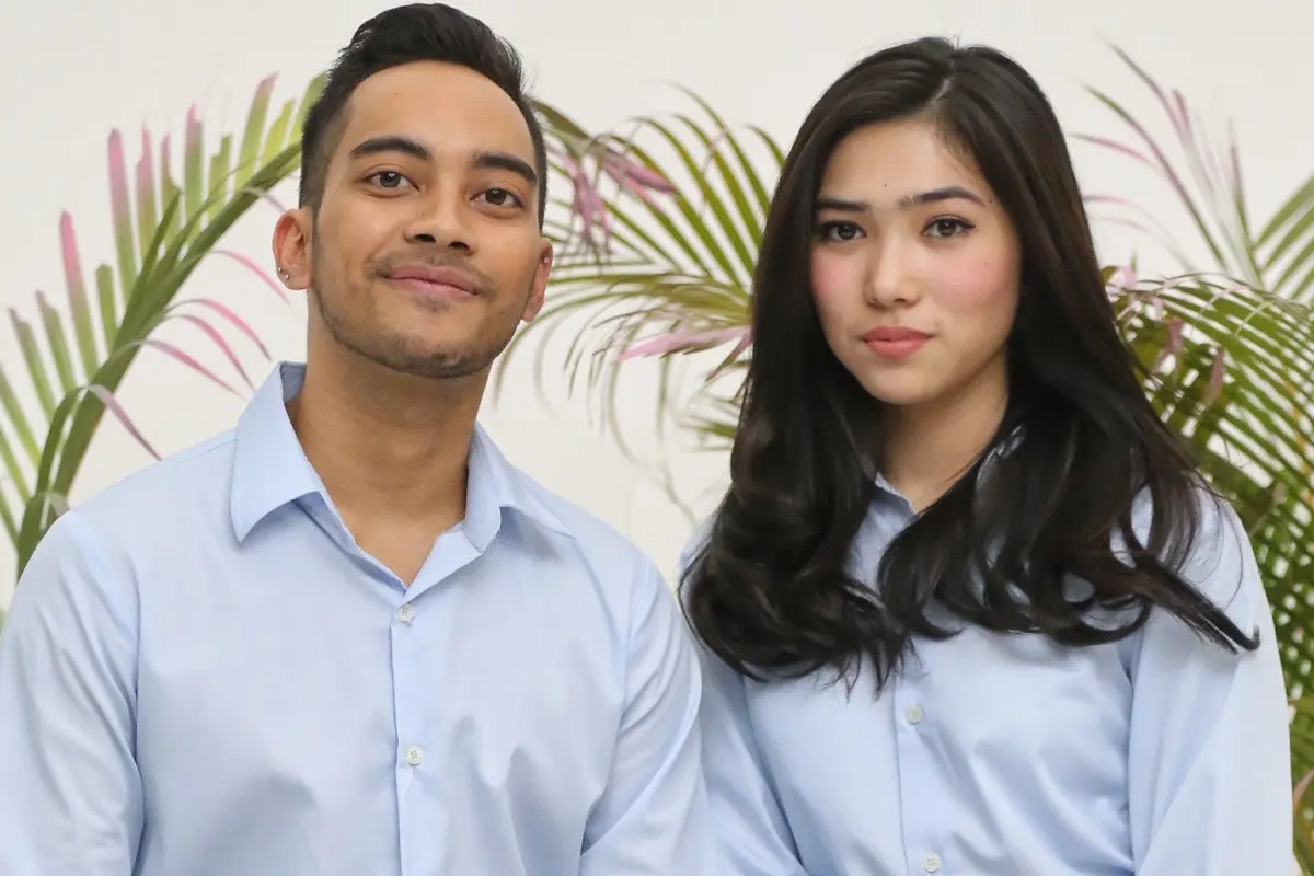 [Bintang] 7 Aksi Seru Isyana Sarasvati di Video Klip Terpesona
