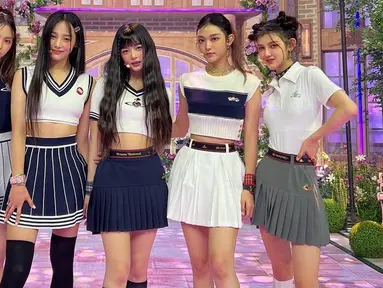 Girl group NewJeans tengah mencuri perhatian banyak netizen. Penampilan member dari grup besutan ADOR ini sukses membuat banyak netizen dan pecinta musik K-Pop terpesona. (Liputan6.com/IG/@newjeans_official)