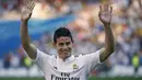 Real Madrid resmi memperkenalkan pemain terbarunya, James Rodriguez di Stadion Santiago Bernabeu, Selasa (22/7/14). (REUTERS/Juan Medina)