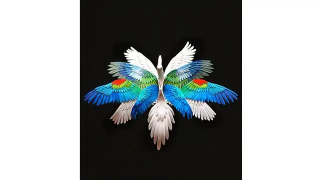 Sentuhan warna pada origami burung membuatnya terlihat semakin berwarna.