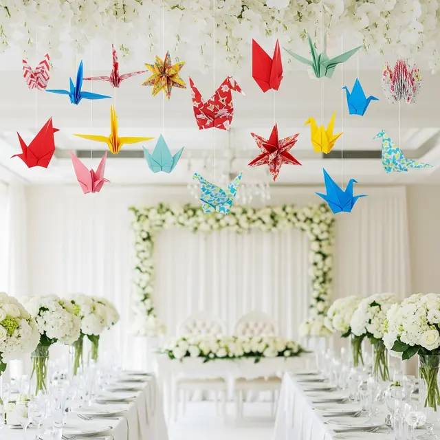 Dekorasi Nikah Sederhana di Rumah Origami Warna-Warni Gantung
