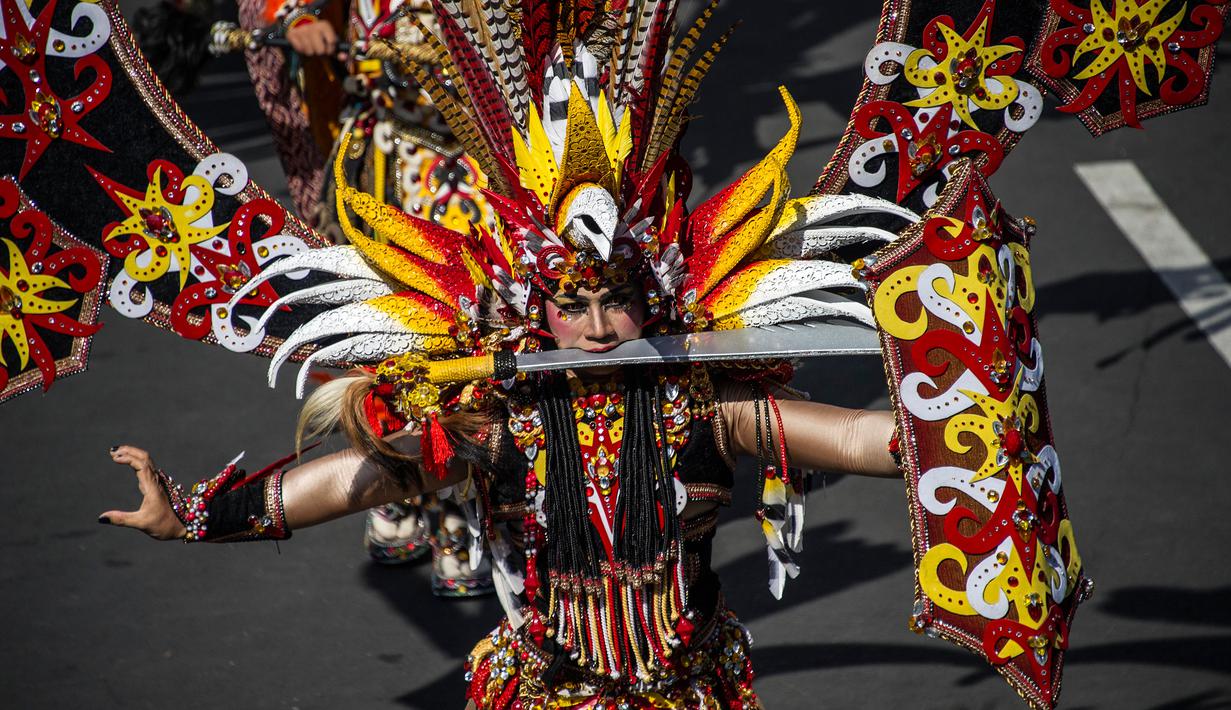 PHOTO Deretan Kostum Unik Meriahkan Jember Fashion Carnaval 2017