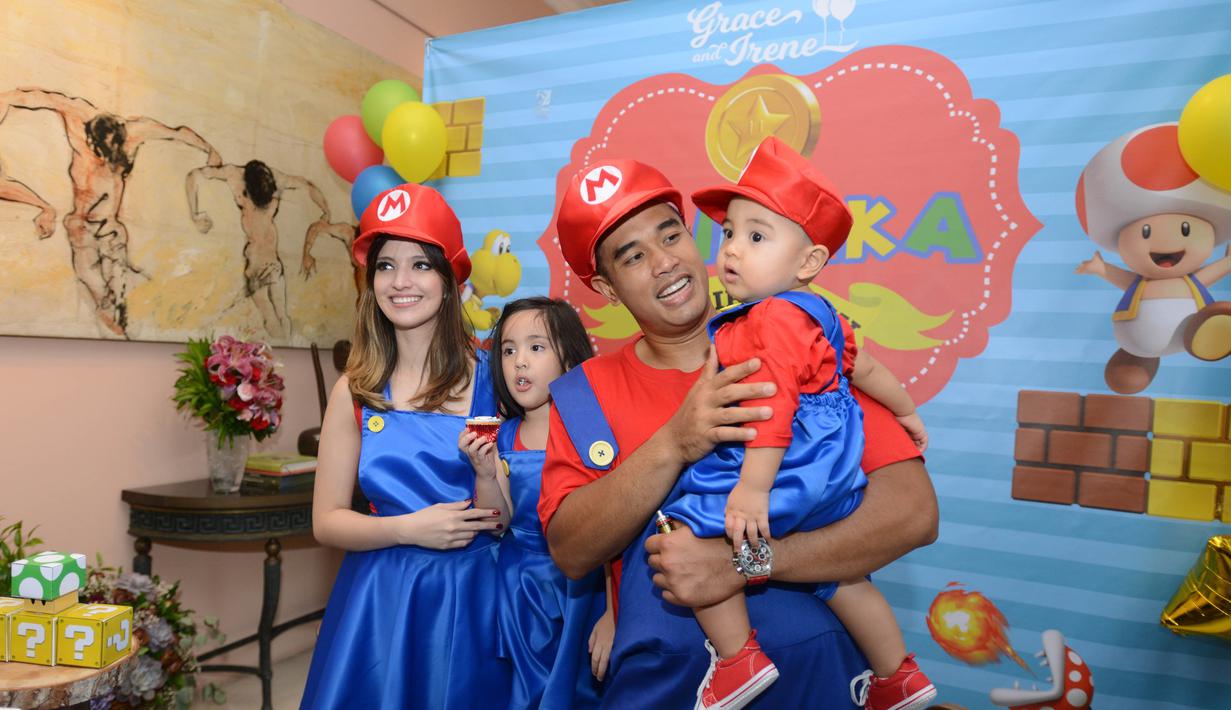 FOTO: Potret Kebersamaan Nia Ramadhani dengan Anak dan ...