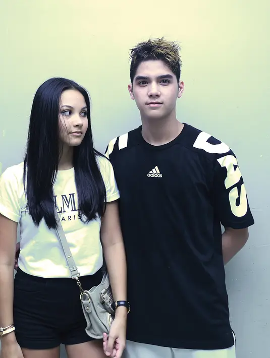 Disinggung sudah dikenalkan dan dipertemukan kepada kedua orangtua Al, yakni Ahmad Dhani dan Maia Estianty, Alyssa mengaku sudah sering bertemu dengan keduanya. (Andy Masela/Bintang.com)