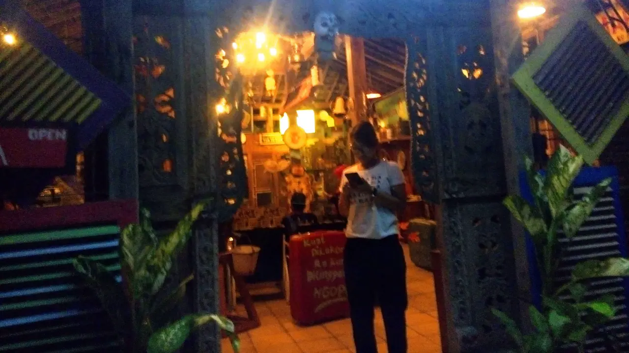 Kafe Bocor Alus