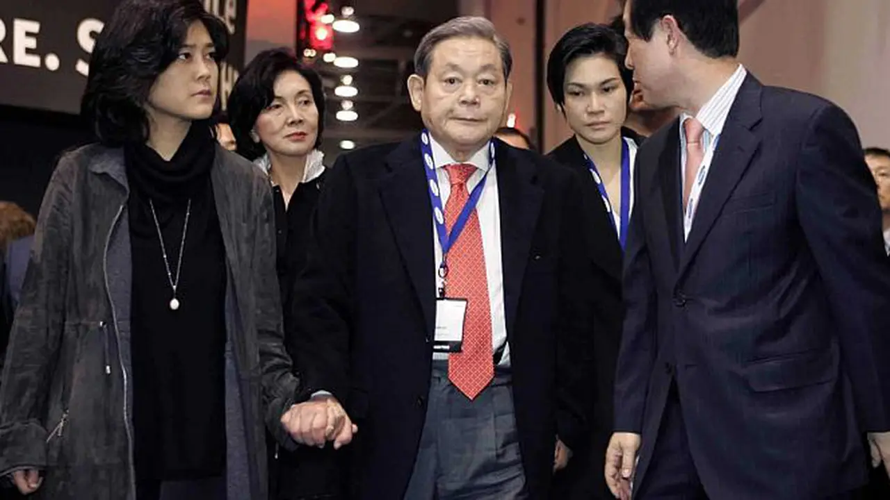 Terbaring Sakit, Pemegang Saham Serang Chairman Samsung