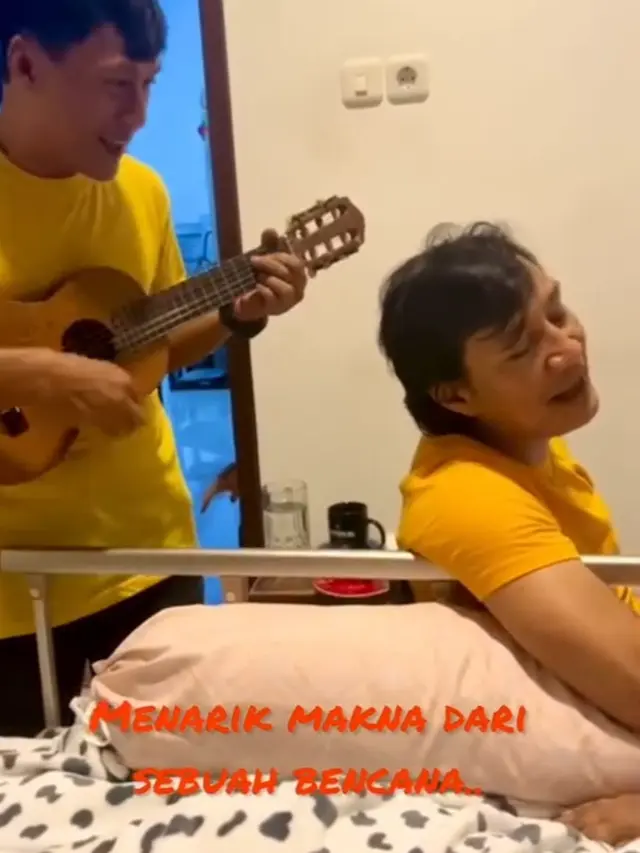 Potret Ibunda Katon Bagaskara yang Sedang Terkena Stroke Ringan, Seru Dihibur Lagu oleh Anak-anaknya