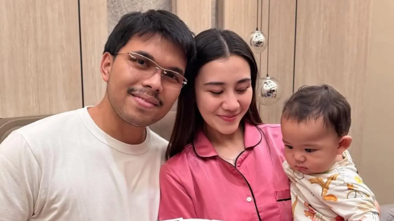 Aaliyah Massaid Dapat Kado Ulang Tahun Tas Hermes Mewah dari Sang Suami. [@thariqhalilintar]