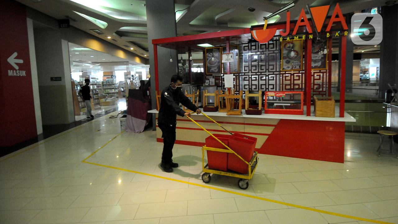 FOTO: Mal Tutup Sementara Selama Masa PPKM Level 4