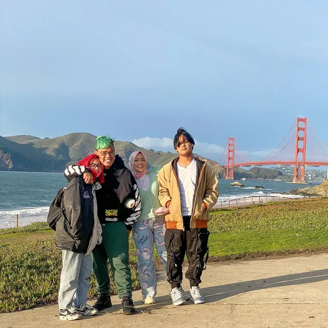 7 Potret Keluarga Uya Kuya Habiskan Libur Akhir Tahun di Amerika, Tampil Stylish