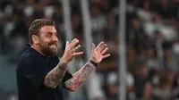 2 Legenda AS Roma Panas! Francesco Totti Kritik Daniele De Rossi, Disebut Jadi Kambing Hitam Hasil Buruk Tim Awal Musim