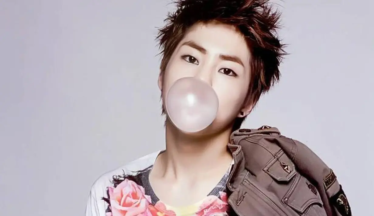 Dengan pipinya yang chubby, siapa yang menyangka jika Xiumin ternyata personel EXO paling tua. (Foto: Allkpop.com)