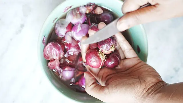 Sisakan Pangkal Bawang untuk Bagian Terakhir