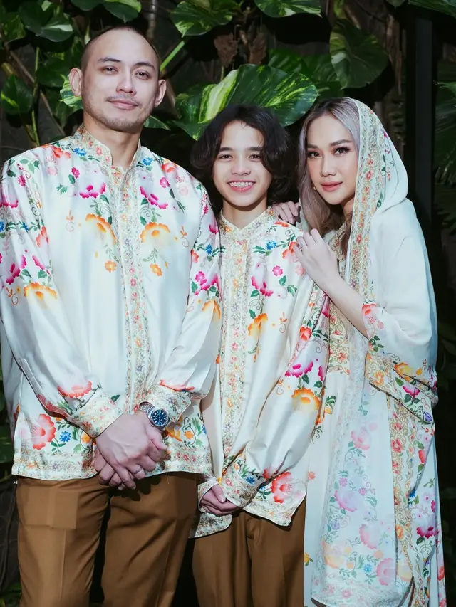 7 Potret Akrab BCL Bareng Noah dan Tiko, Akui Tak Ingin Tambah Momongan