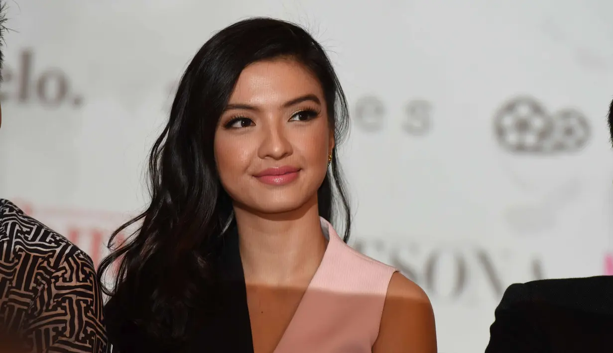 Mengaku jarang menghabiskan waktu ke salon, ternyata Raline juga tidak punya budget khusus untuk kecantikannya. Namun menurutnya seorang wanita harus konsisten dalam merawat kecantikan yang telah dianugerahi Tuhan. (Nurwahyunan/Bintang.com)