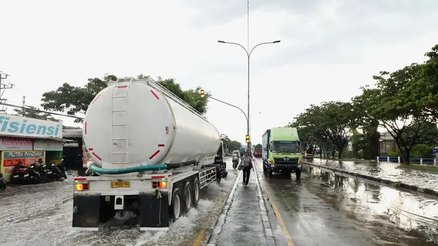 Gubernur Ahmad Luthfi Pastikan Sinergi Tim Gabungan Ditingkatkan untuk Atasi Banjir