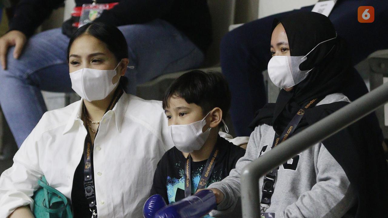 Foto: Deretan Artis Tanah Air yang Menikmati Keseruan IBL 2022