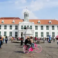 Kota Tua Jakarta Ramai Dikunjungi Wisatawan saat Libur HUT ke-80 RI, Jumlahnya Capai Puluhan Ribu