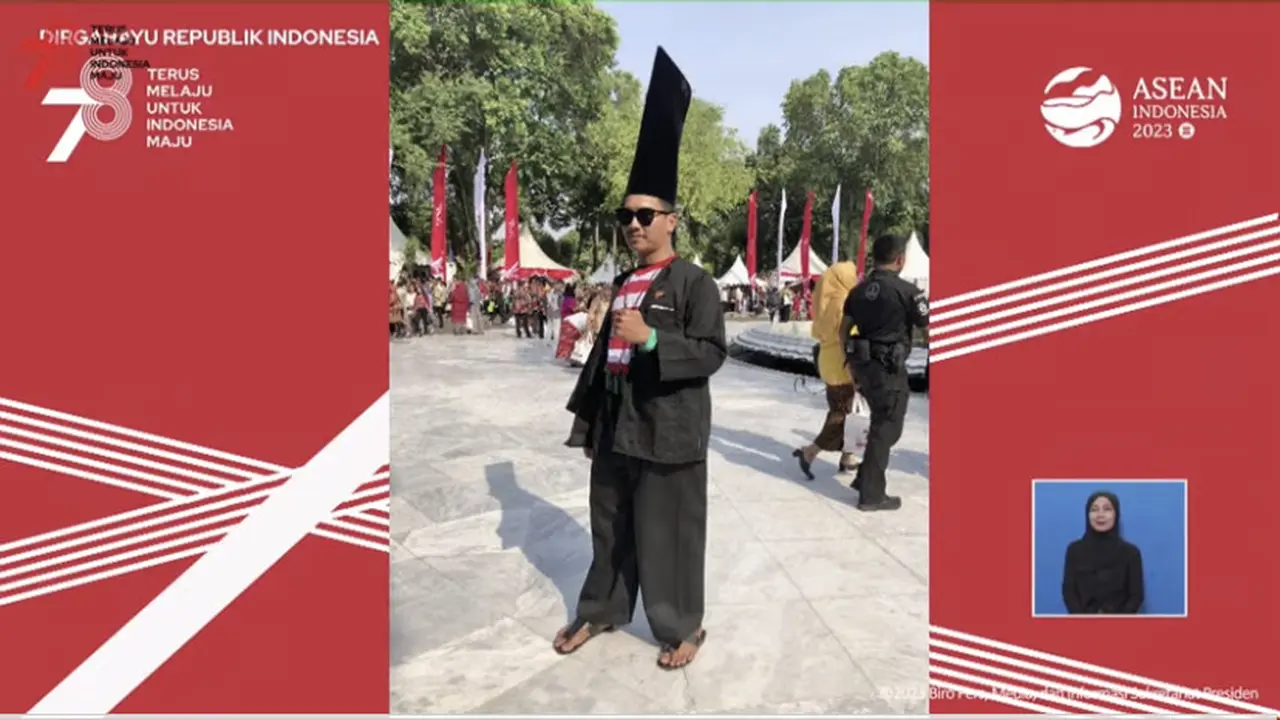 Ricky terpilih sebagai Pemenang Pakaian Adat Terbaik saat Upacara Hari Ulang Tahun ke-78 Republik Indonesia (HUT ke-78 RI) dengan adat Madura.