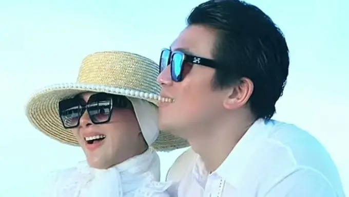 [Fimela] Syahrini dan Reino Barack