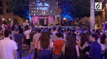 Setiap malam di bulan Ramadan kota Beirut menggelar sebuah festival. Festival tersebut menawarkan konsep makan al fresco dining dan live music.