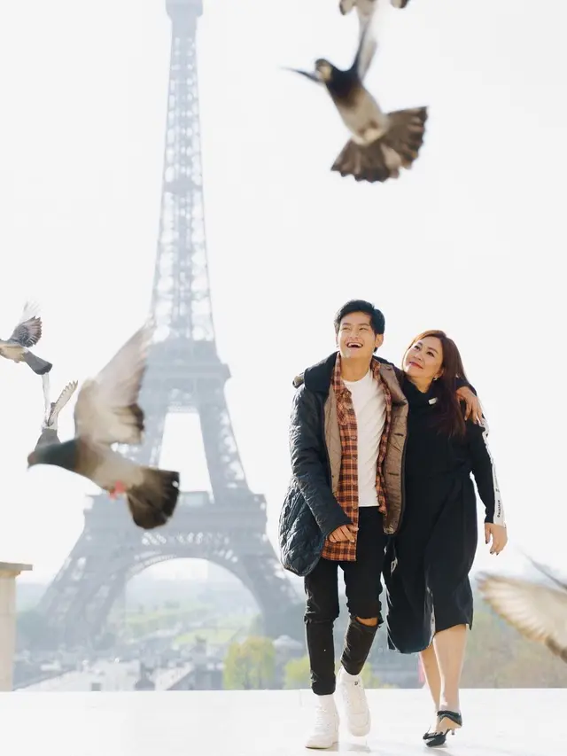 Potret Kebersamaan Randy Martin dan Ibunda. (Sumber: Instagram/randymartinnn)