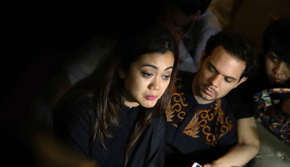 "Dokter bilang, 'kasihan, udah iklasin aja'. Tapi ngga bangun juga. Meninggalnya indah banget. Nggak ada rasa sakit,” pungkas Nia Anggia. (Nurwahyunan/Bintang.com)