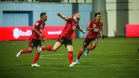 Selebrasi Melvin Platje usai membobol gawang Tampines Rovers pada babak kualifikasi Liga Champions Asia. Bali United menang 5-3. (Dok. Bali United)