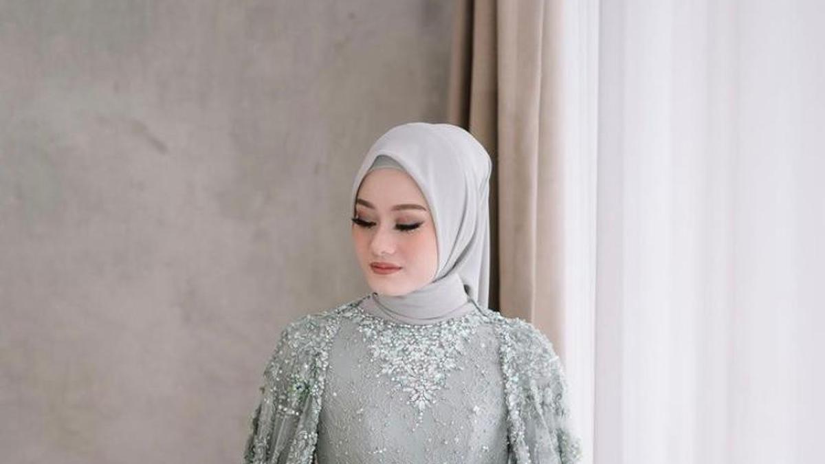 8 Pilihan Gamis Brokat Warna Sage Terbaru, Cocok untuk Momen Lamaran hingga Kondangan