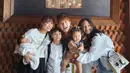 Lee dan Moa sebenarnya ingin anak bungsu mereka ini lahir pada tanggal 7 Juli pukul 07.07 WIB. Sayangnya si baby maunya keluar dulu. Jadinya ia pun punya tanggal lahir sama seperti sang kakak, Kimora. (Liputan6.com/IG/@leejeonghoon).