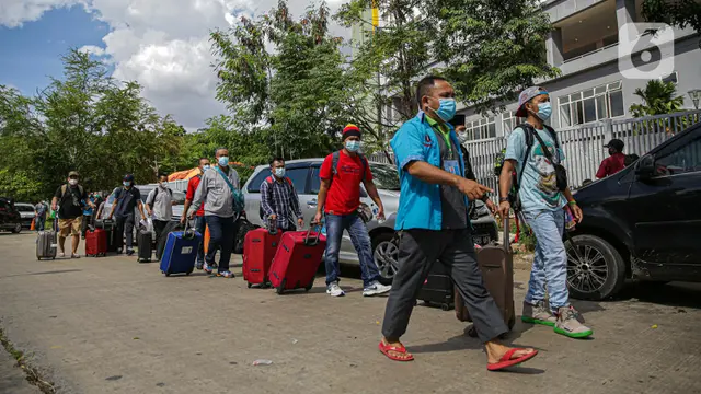 FOTO: Melihat WNI Usai Menjalani Isolasi di RSDC Wisma Atlet Pademangan