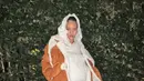 Gaya kehamilan bisa jadi menantang dan menyenangkan, dan Rihanna memilih yang kedua. Menurutnya, ia senang mengekspos perut dan tubuhnya yang semakin berisi (Foto: Instagram @badgalriri)