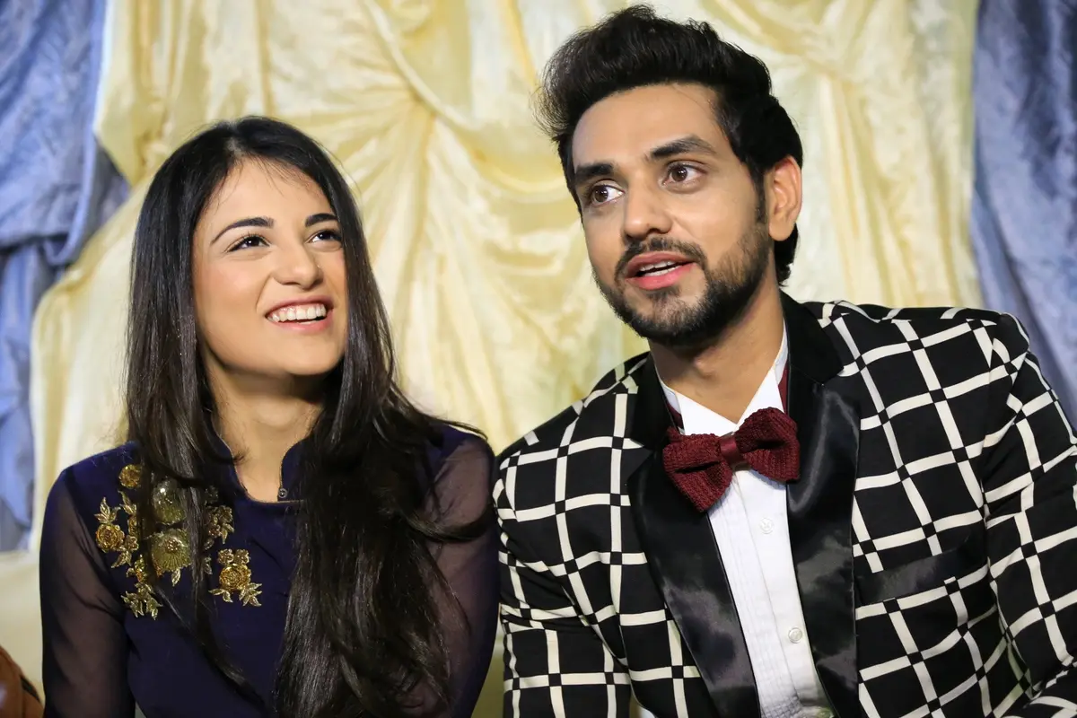 [Bintang] Shakti Arora dan Radhika Madan