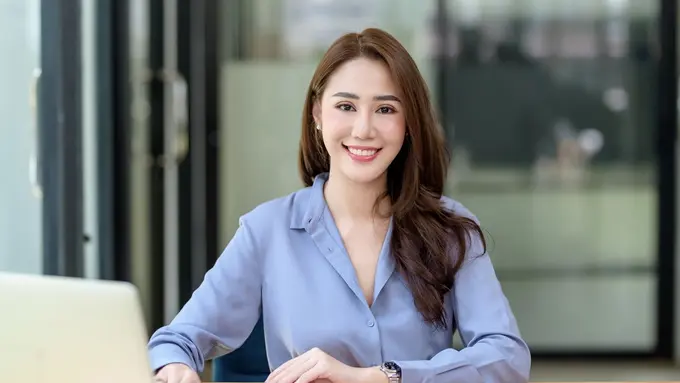 karir bisnis mandiri cantik