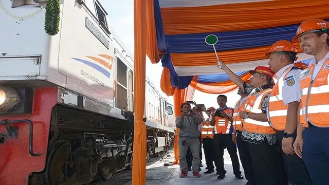 Angkutan limbah dengan moda kereta api merupakan wujud sinergi. Dok KAI