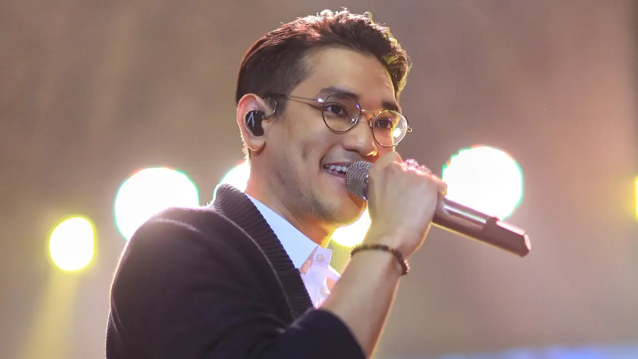 [Fimela] Penampilan memukau Afgan saat bawakan lagu Justin Timberlake