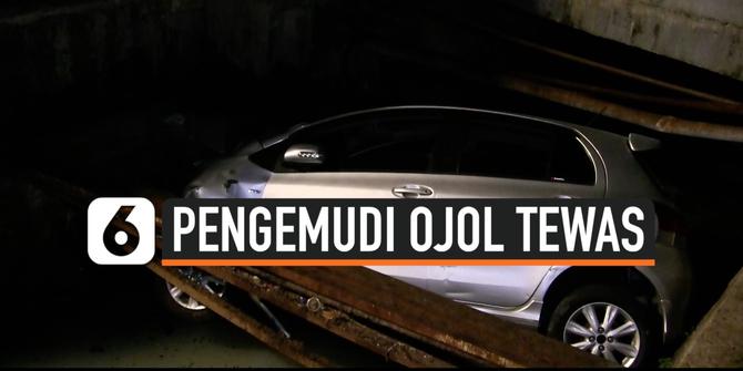 VIDEO: Maut Menjemput Pengemudi Ojol Saat Istirahat di Pinggir Jalan