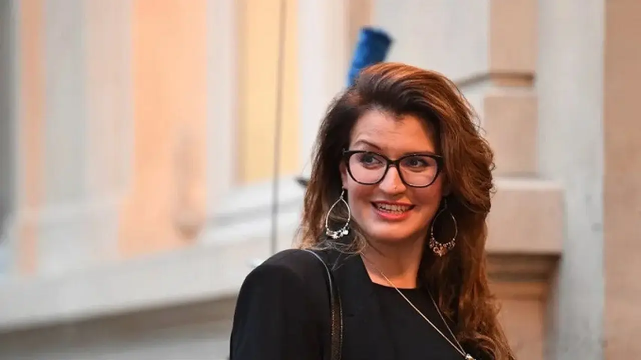 Menteri Sosial Ekonomi dan Asosiasi Prancis Marlene Schiappa menuai kontroversi setelah muncul di sampul depan majalah Playboy. (Dok. AFP)