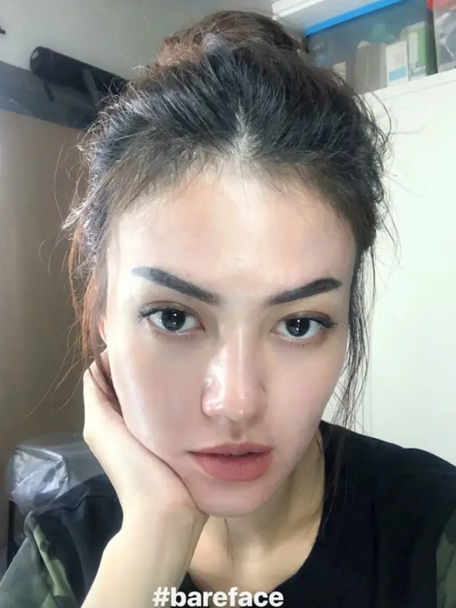 Tampil Menawan, Ini 7 Potret Nita Gunawan Tanpa Makeup yang Curi Perhatian
