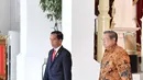 Presiden Joko Widodo menerima kunjungan Presiden RI ke-6 Susilo Bambang Yudhoyono di Istana Merdeka, Jakarta,  Jumat (27/10). Dalam pertemuan ini Jokowi mengenakan setelan jas lengkap dan SBY memakai batik. (Laily Rachev / Biro Pers Setpres)