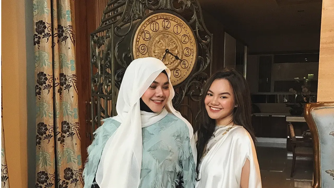 6 Potret Shafa Harris, Kekasih Bastian Steel yang Diduga Check In Bareng di Hotel