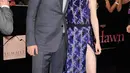 Proses syuting Twilight yang membuat keduanya terlibat cinta lokasi. Namun di tahun 2013 silam, Kristen dan Pattinson mengakhiri hubungannya. Setelah itu mereka juga melanjukan kehidupannya masing-masing. (AFP/Bintang.com)