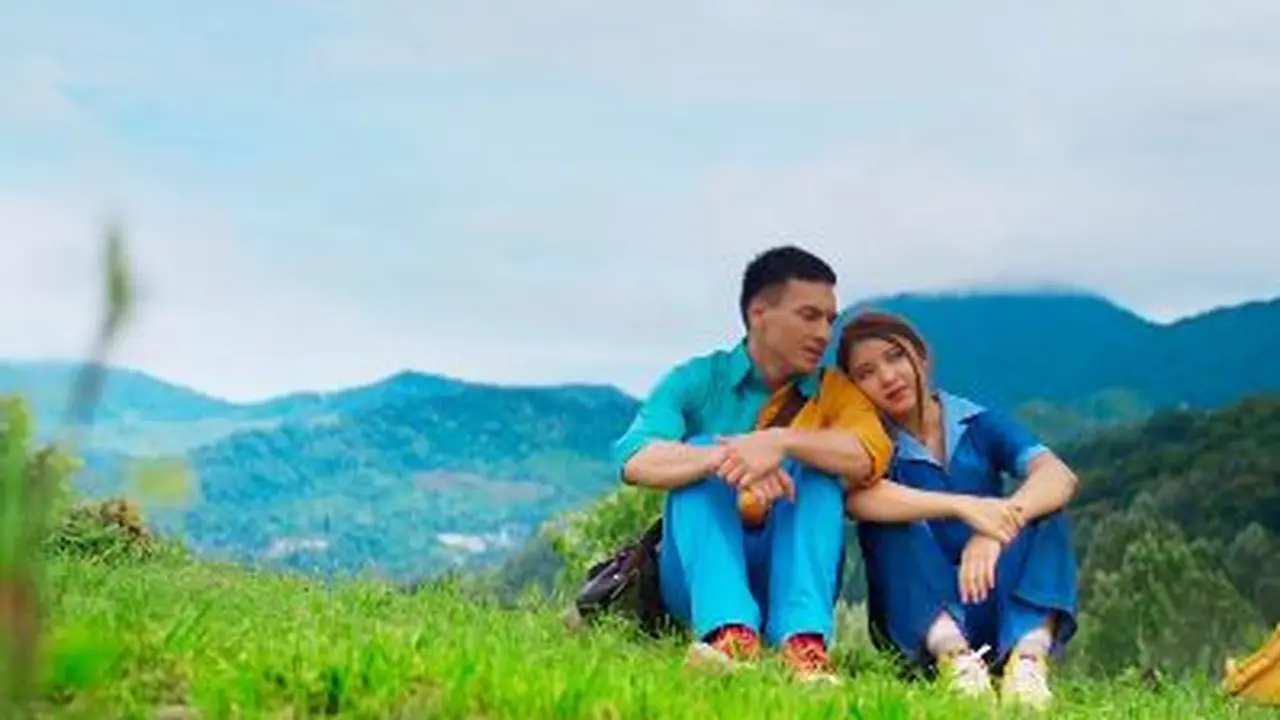 Tiara Andini dan Jefri Nichol. (YouTube/Falcon)